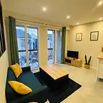 Le Faubourg Apartment